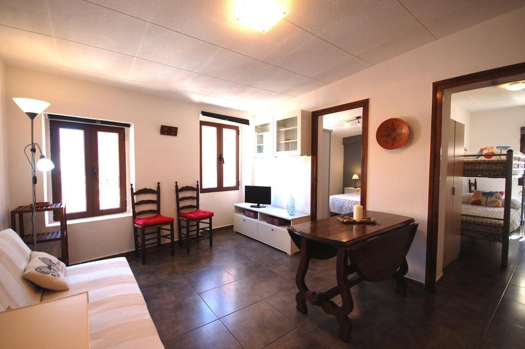 Lets Holidays Cozy Apartment 70 M. From The Beach In Tossa Tossa de Mar Exterior foto
